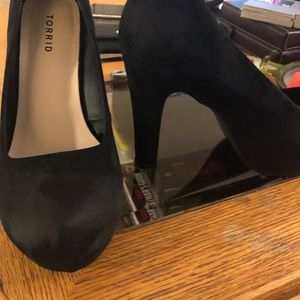 Torrid Black Suede Pumps Size 11.5